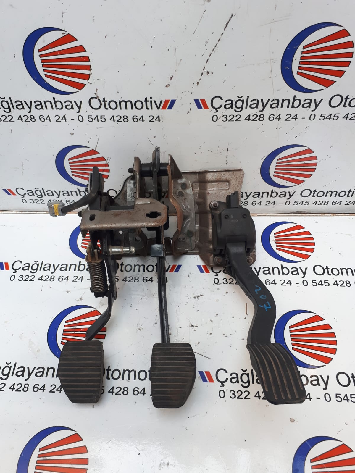peugeot 207 gaz pedal takımı